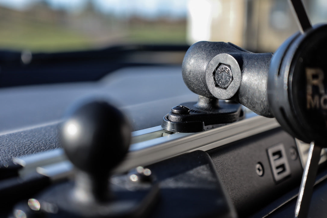 Expedition Essentials Track Adapter Plate w accessory