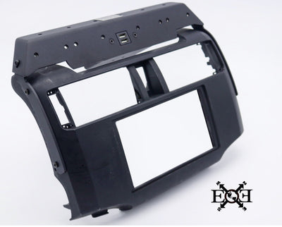 Toyota 4 Runner Dash Mount Powered Accessory Mount for 5th Gen, Main View